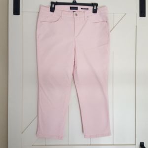 Women's Capri Pants, Size 14